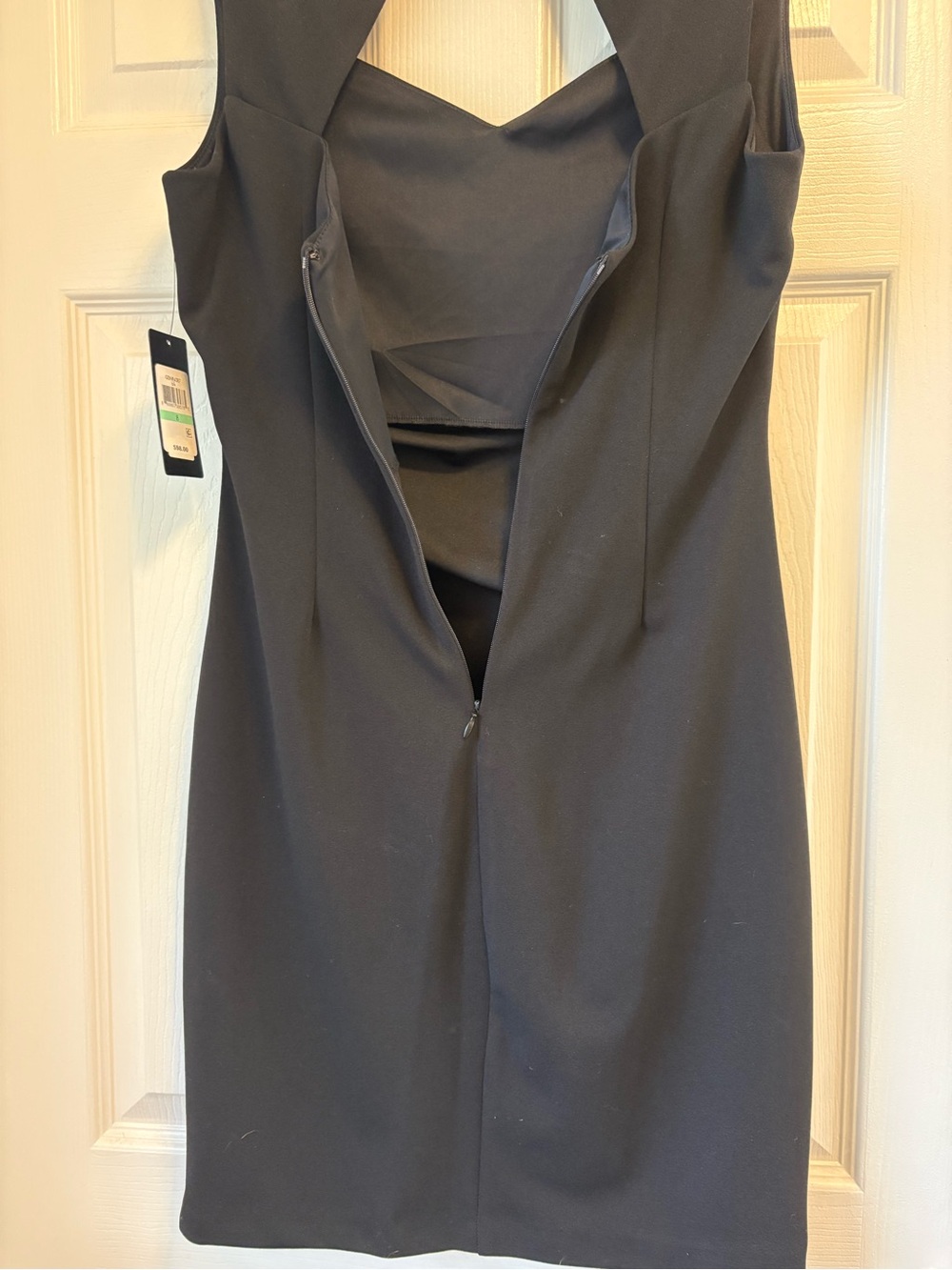 GUESS Black Sleeveless Mini Dress with V-Notch Back WOMENS size 8 NWT - Picture 10 of 15
